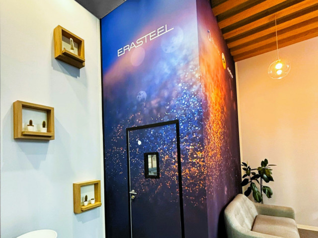 Erasteel5.jpg